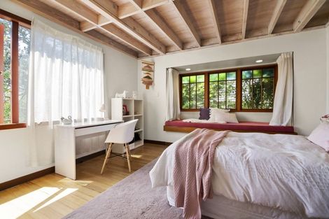 Photo of property in 9 Aotearoa Terrace, Murrays Bay, Auckland, 0630