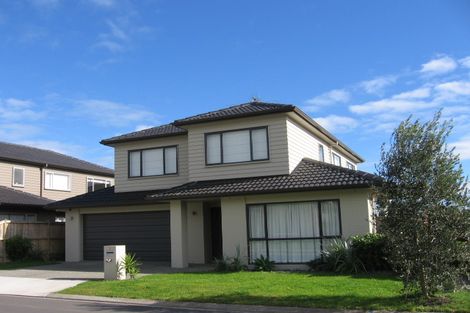 Photo of property in 3 Oswald Close, Flat Bush, Auckland, 2016