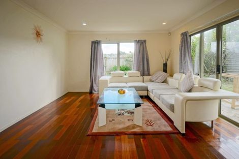 Photo of property in 118 Hugh Green Drive, Pinehill, Auckland, 0632