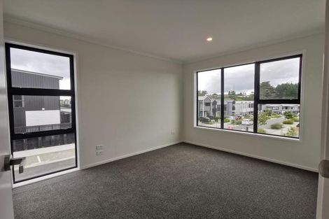 Photo of property in 53 Manarini Road, Westgate, Auckland, 0614