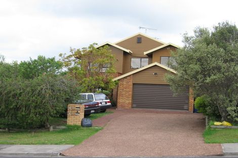 Photo of property in 25 Petrel Place, Massey, Auckland, 0614