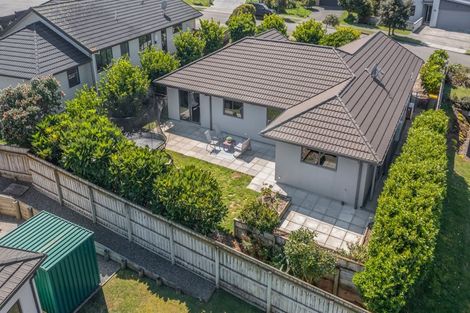 Photo of property in 16 Nelson Avenue, Aotea, Porirua, 5024