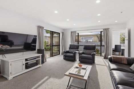 Photo of property in 76 Balrudry Street, Avonhead, Christchurch, 8042