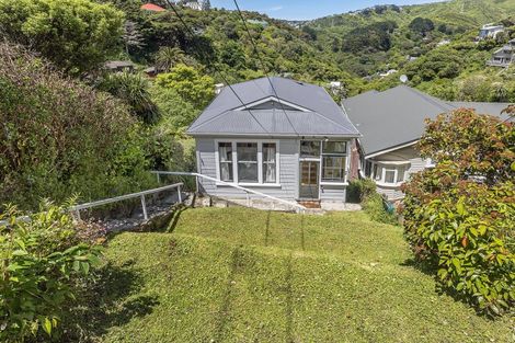 Photo of property in 9 Plunket Street, Kelburn, Wellington, 6012