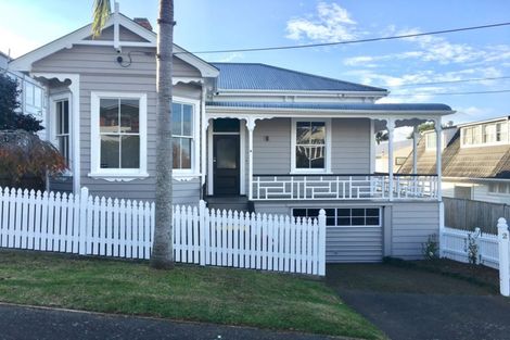Photo of property in 1/2 Milton Road, Northcote Point, Auckland, 0627