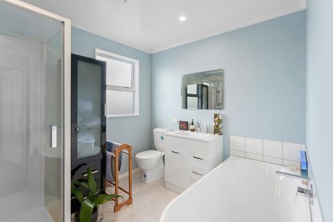 Photo of property in 110 Mountain View Terrace End, Otaki Beach, Otaki, 5512