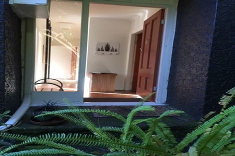 Photo of property in 36 Curtis Street, Northland, Wellington, 6012