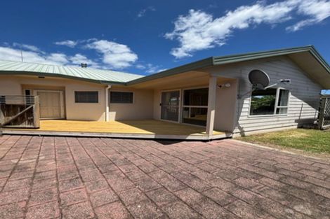 Photo of property in 5 Edgewater Grove, Whakatane, 3120