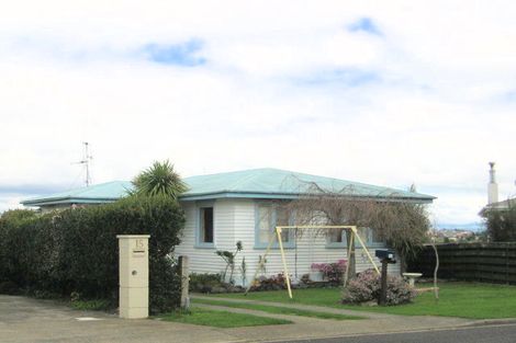 Photo of property in 13 Stratford Place, Otumoetai, Tauranga, 3110
