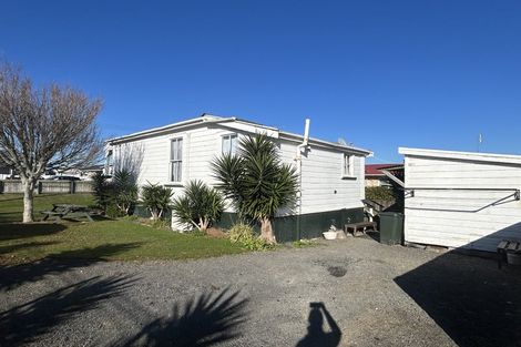 Photo of property in 10 Chapel Street, Papakura, 2110
