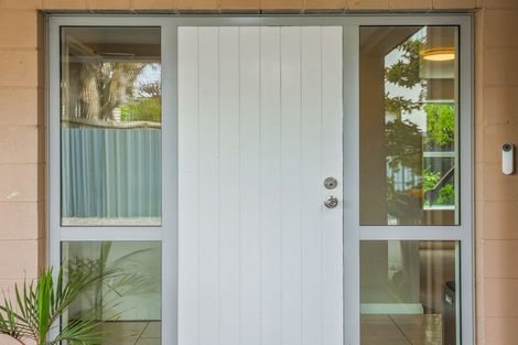 Photo of property in 8b Broadbent Street, Riccarton, Christchurch, 8041