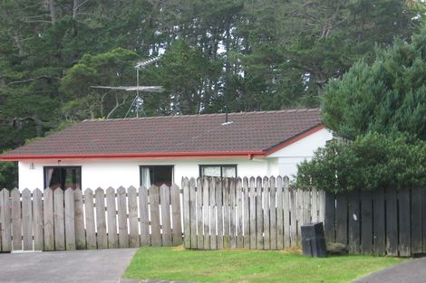 Photo of property in 5 Lowell Place, Massey, Auckland, 0614