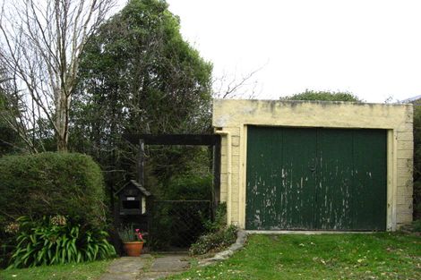 Photo of property in 8 Bayne Terrace, Macandrew Bay, Dunedin, 9014