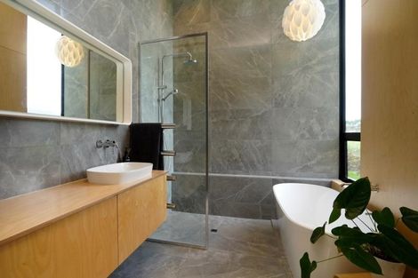 Photo of property in 16a Shearer Drive, Oakura, 4314