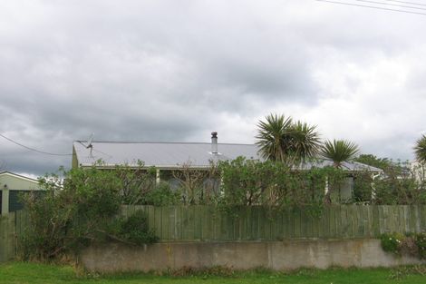 Photo of property in 7 Nash Parade, Foxton Beach, Foxton, 4815