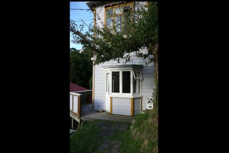 Photo of property in 69 Norway Street, Kelburn, Wellington, 6012