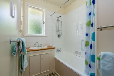 Photo of property in 54 Greenacres Street, Macandrew Bay, Dunedin, 9014