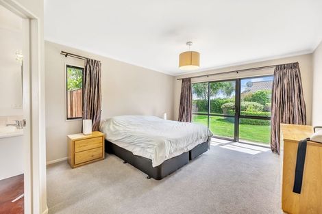 Photo of property in 90 Russell Robertson Drive, Havelock North, 4130
