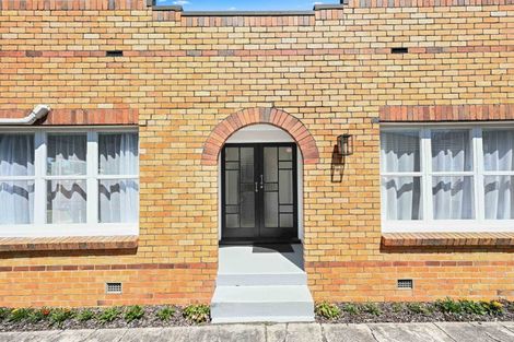 Photo of property in 12 Grey Street, Hamilton East, Hamilton, 3216