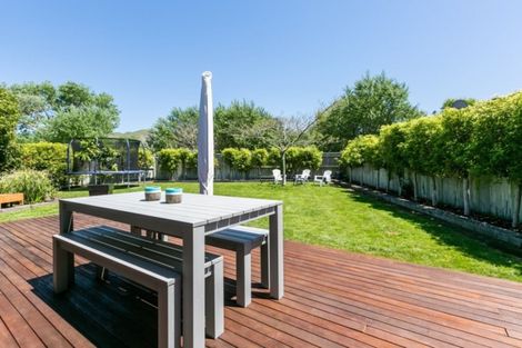 Photo of property in 28 Airini Road, Waimarama, Havelock North, 4294