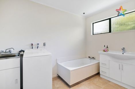 Photo of property in 1b Guiness Street, Avalon, Lower Hutt, 5011