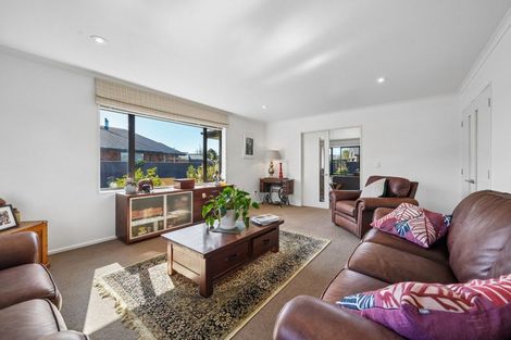 Photo of property in 10 Hawthorn Mews, Rangiora, 7400