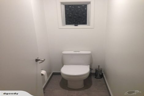 Photo of property in 2/79 Moore Street, Hillcrest, Auckland, 0627