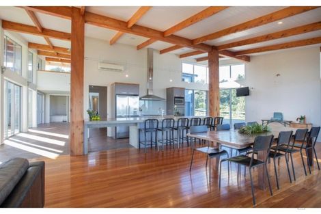 Photo of property in 923 Takatu Road, Tawharanui Peninsula, Warkworth, 0986