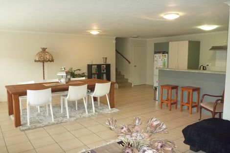 Photo of property in 20a Roseberry Avenue, Birkenhead, Auckland, 0626