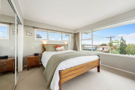 Photo of property in 76 Jaemont Avenue, Te Atatu South, Auckland, 0610