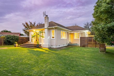 Photo of property in 19 Naenae Road, Naenae, Lower Hutt, 5011