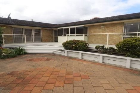 Photo of property in 6 Silkwood Grove, Totara Heights, Auckland, 2105