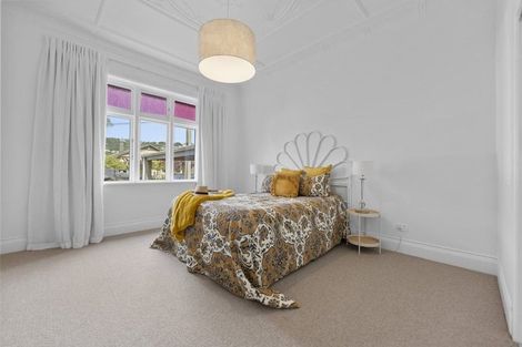 Photo of property in 19 West Avenue, Saint Clair, Dunedin, 9012