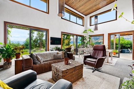 Photo of property in 15 Fort Place, Hawea Flat, Wanaka, 9382