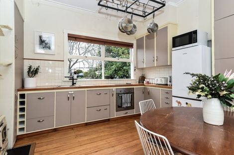 Photo of property in 75 Tuhikaramea Road, Dinsdale, Hamilton, 3204