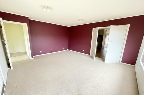 Photo of property in 13 Edwards Avenue, Henderson, Auckland, 0610