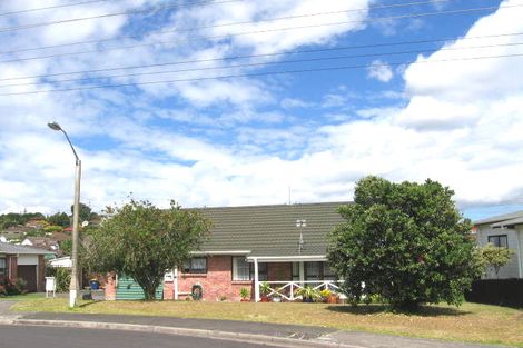 Photo of property in 7 Cabello Place, Unsworth Heights, Auckland, 0632