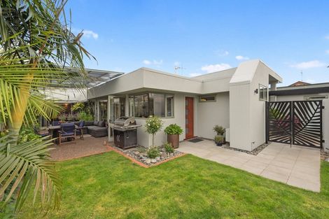 Photo of property in 11 Maeroa Road, Beerescourt, Hamilton, 3200