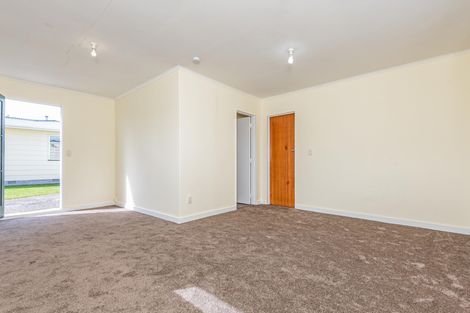 Photo of property in 18 Acacia Street, Kelvin Grove, Palmerston North, 4414