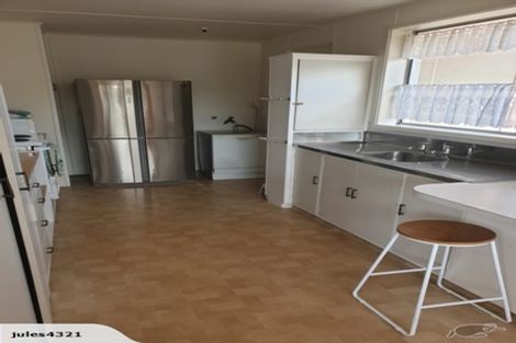 Photo of property in 23 Liverton Crescent, Bishopdale, Christchurch, 8053