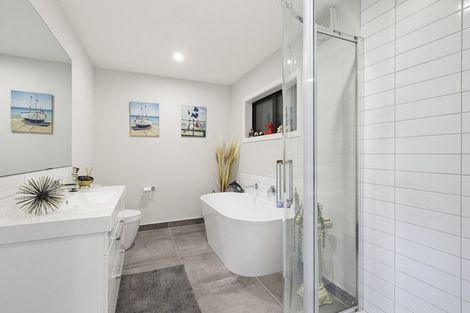 Photo of property in 11 Nanda Way, Khandallah, 6035