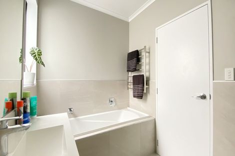 Photo of property in 57 Glidepath Road, Hobsonville, Auckland, 0616