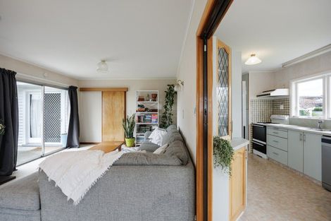 Photo of property in 18 Pembroke Street, Taradale, Napier, 4112