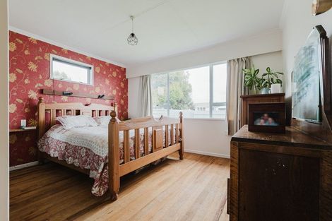 Photo of property in 4 Sutherland Crescent, Westbrook, Palmerston North, 4412