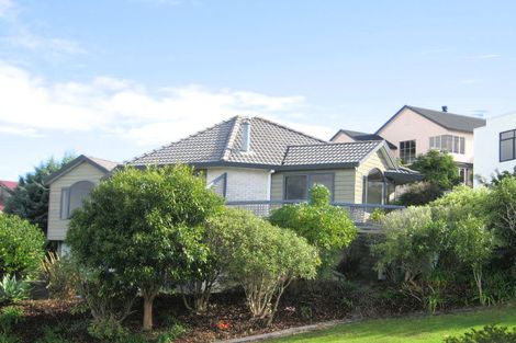 Photo of property in 7 Savoy Road, Orewa, 0931