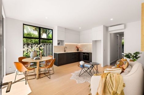 Photo of property in 99a Fendalton Road, Fendalton, Christchurch, 8014