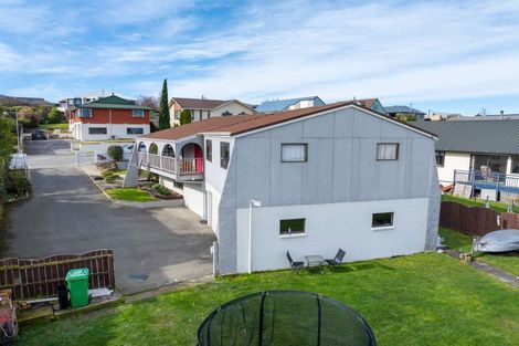 Photo of property in 30 Leven Street, South Hill, Oamaru, 9400