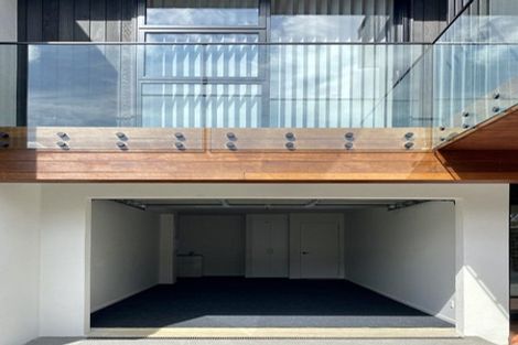 Photo of property in 40b Reeves Road, Pakuranga, Auckland, 2010