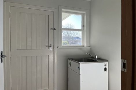 Photo of property in 9 Battersby Avenue, Mount Roskill, Auckland, 1041