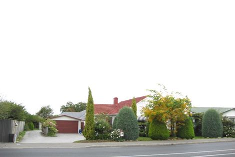 Photo of property in 3 Curletts Road, Sockburn, Christchurch, 8042